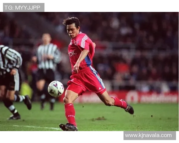 献艺足球明星盘点他们在绿茵场外的精彩表现与才华展示